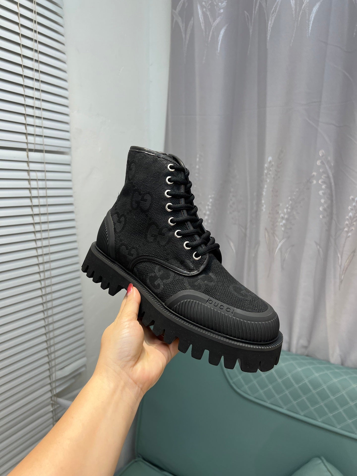 GG Men's 25 Lace up Boot Black Canvas 720797