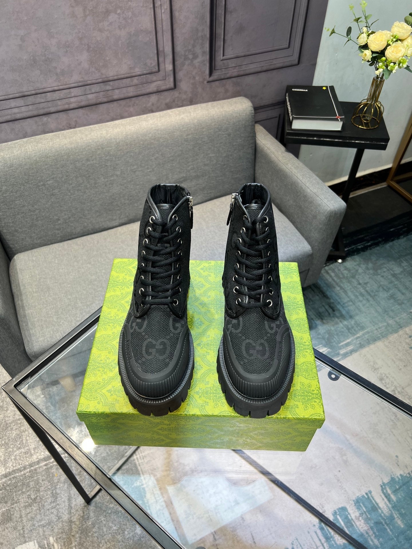 GG Men's 25 Lace up Boot Black Canvas 720797