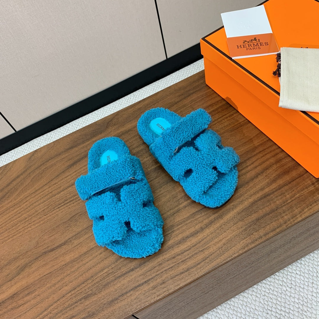 HM Chypre Sandal In Blue Lamb Wool 984176