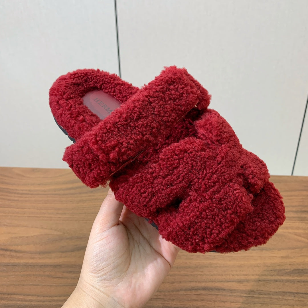 HM Chypre Sandal In Red Lamb Wool 984177