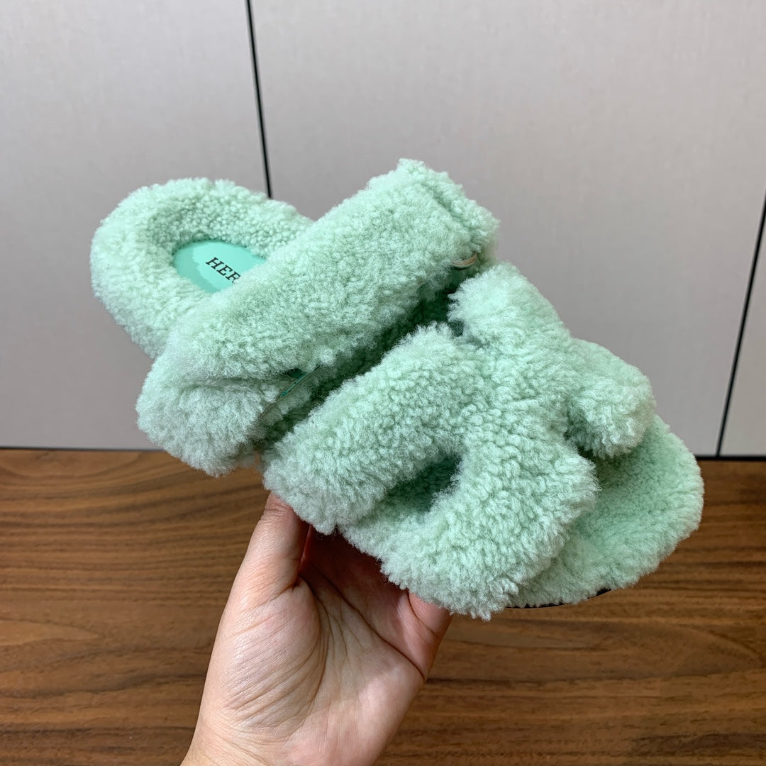 HM Chypre Sandal In Light Turquoise Lamb Wool 984178