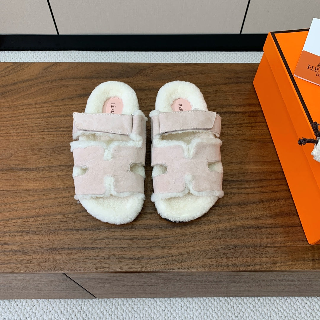 HM Chypre Sandal In Light Pink Mix White Fleece And Suede  984194