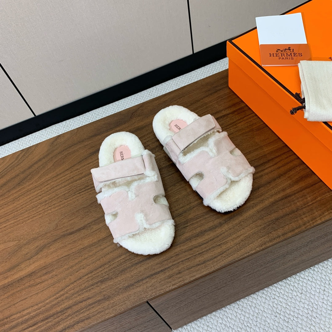 HM Chypre Sandal In Light Pink Mix White Fleece And Suede  984194