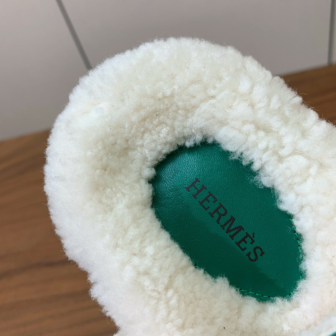 HM Chypre Sandal In Dark Green Mix White Fleece And Suede 984195