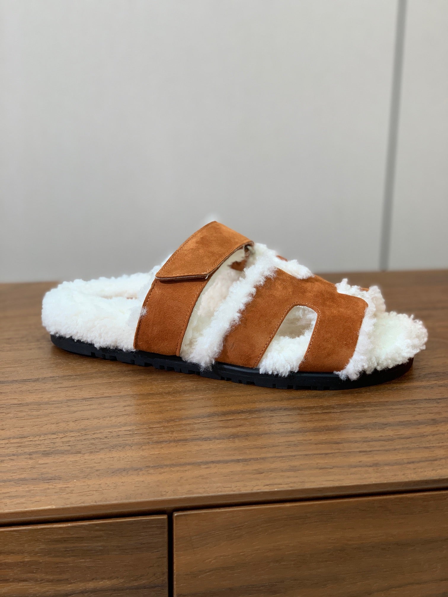 HM Chypre Sandal In Brown Orange Mix White Fleece And Suede  984198