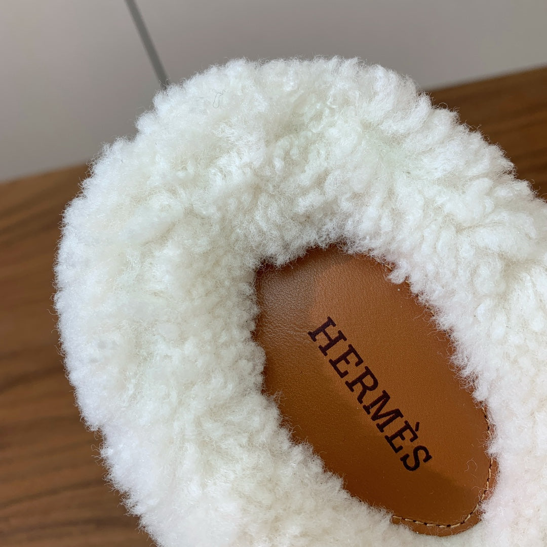 HM Chypre Sandal In Brown Orange Mix White Fleece And Suede  984198