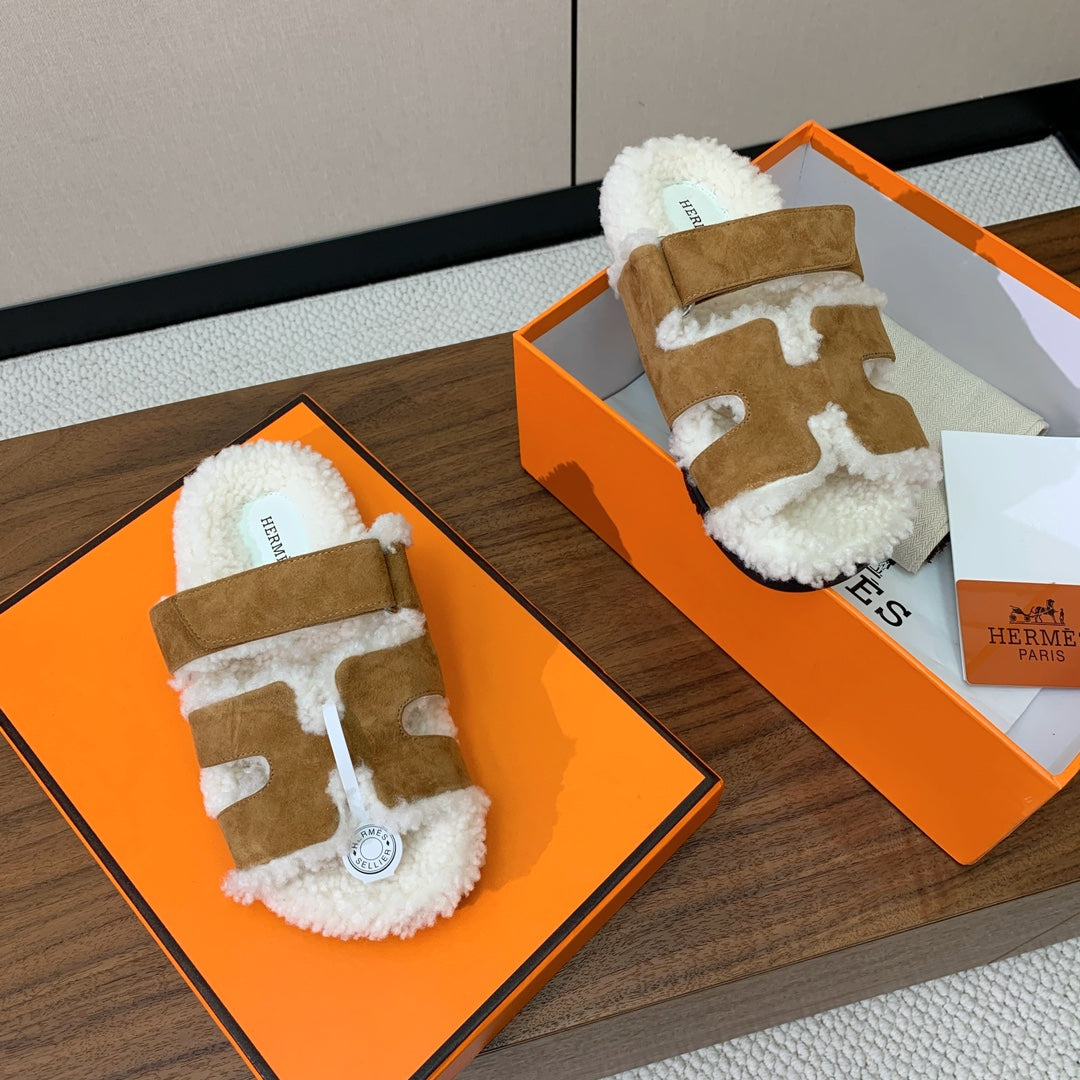 HM Chypre Sandal In Brown Mix White Fleece And Suede 984200