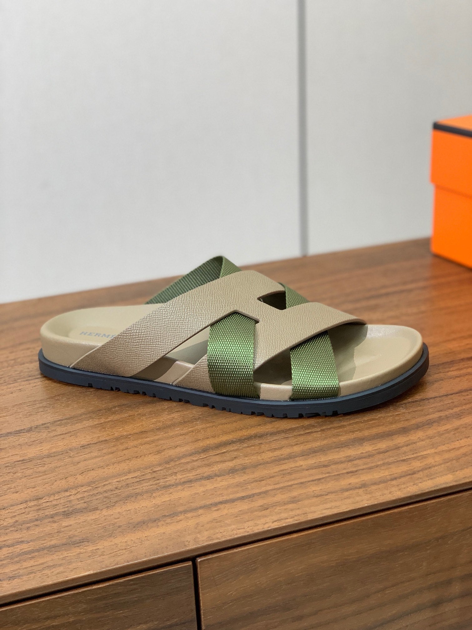 HM Kazimir Sandal Green mix Etoupe  Canvas Calfskin 293993