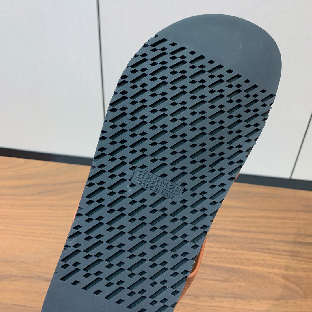 HM Kazimir Sandal Brown Suede Calfskin 294031