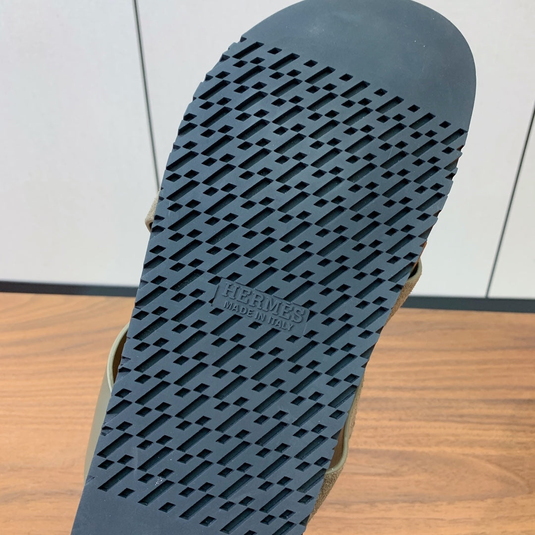 HM Kazimir Sandal Etoupe Suede Calfskin 294033