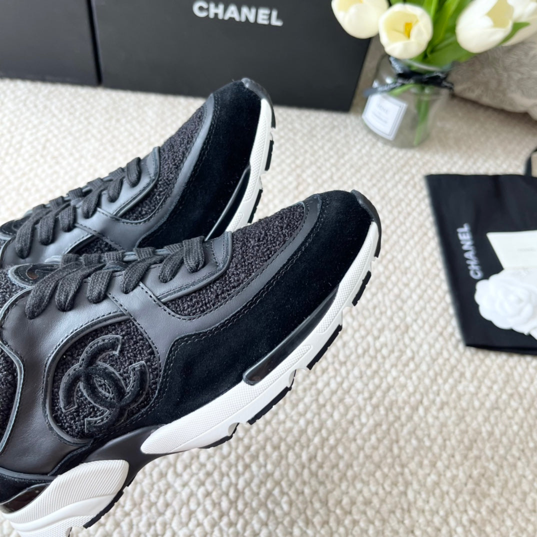 CC SNEAKER IN BLACK WOOL TWEED AND SUEDE