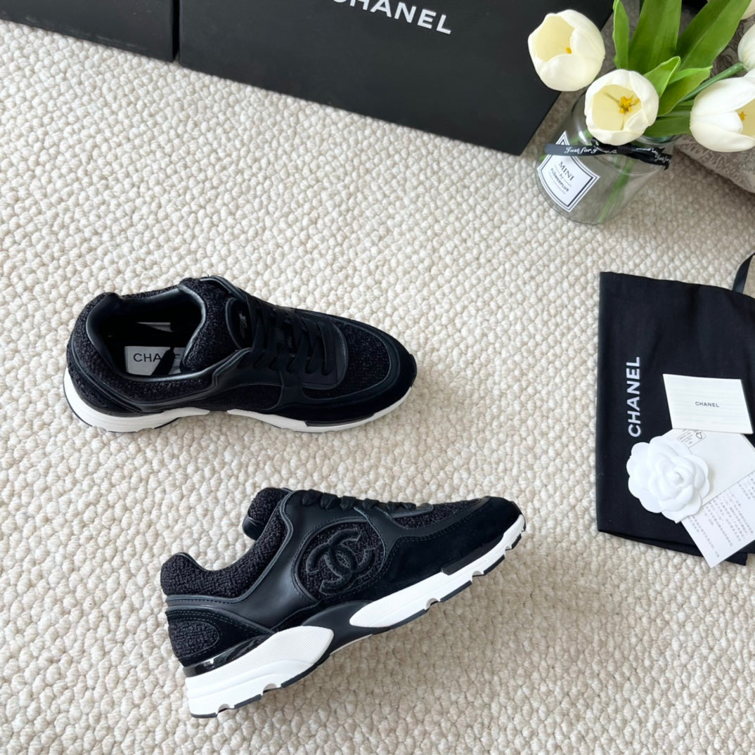CC SNEAKER IN BLACK WOOL TWEED AND SUEDE