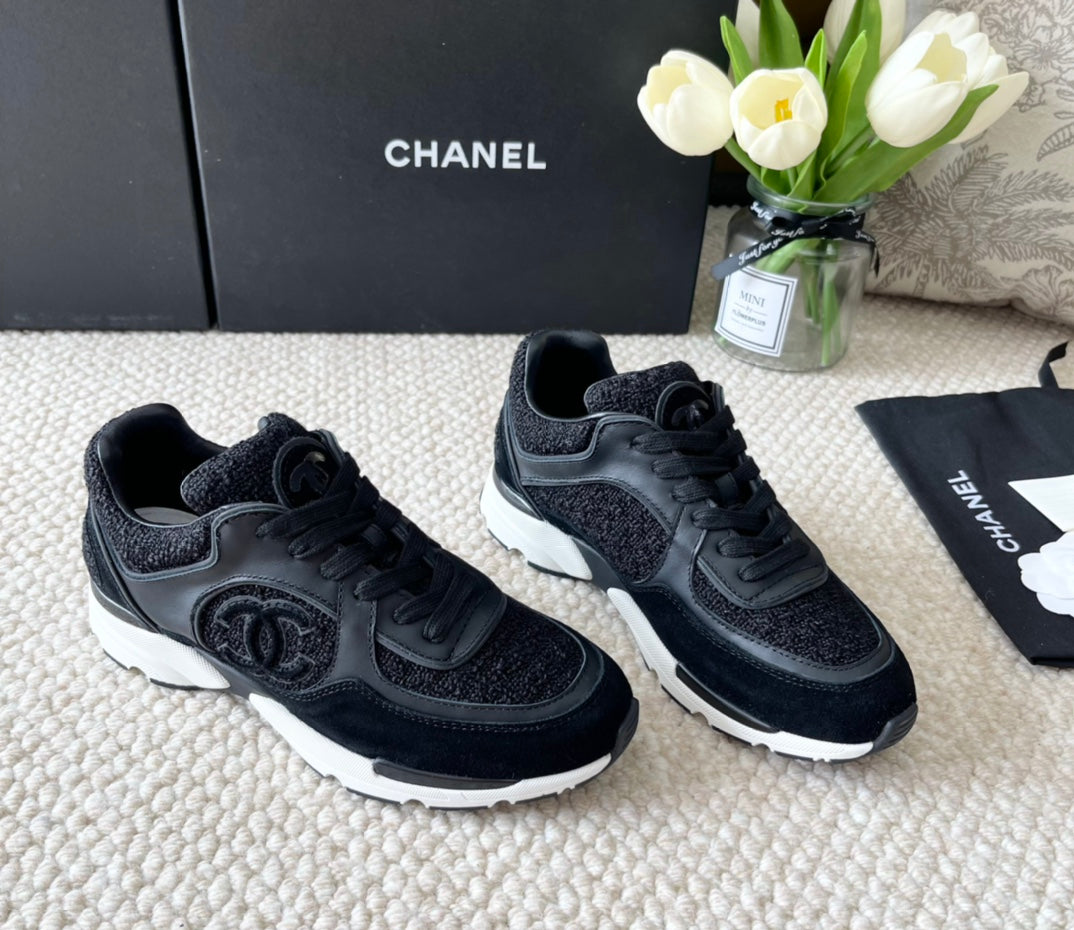 CC SNEAKER IN BLACK WOOL TWEED AND SUEDE
