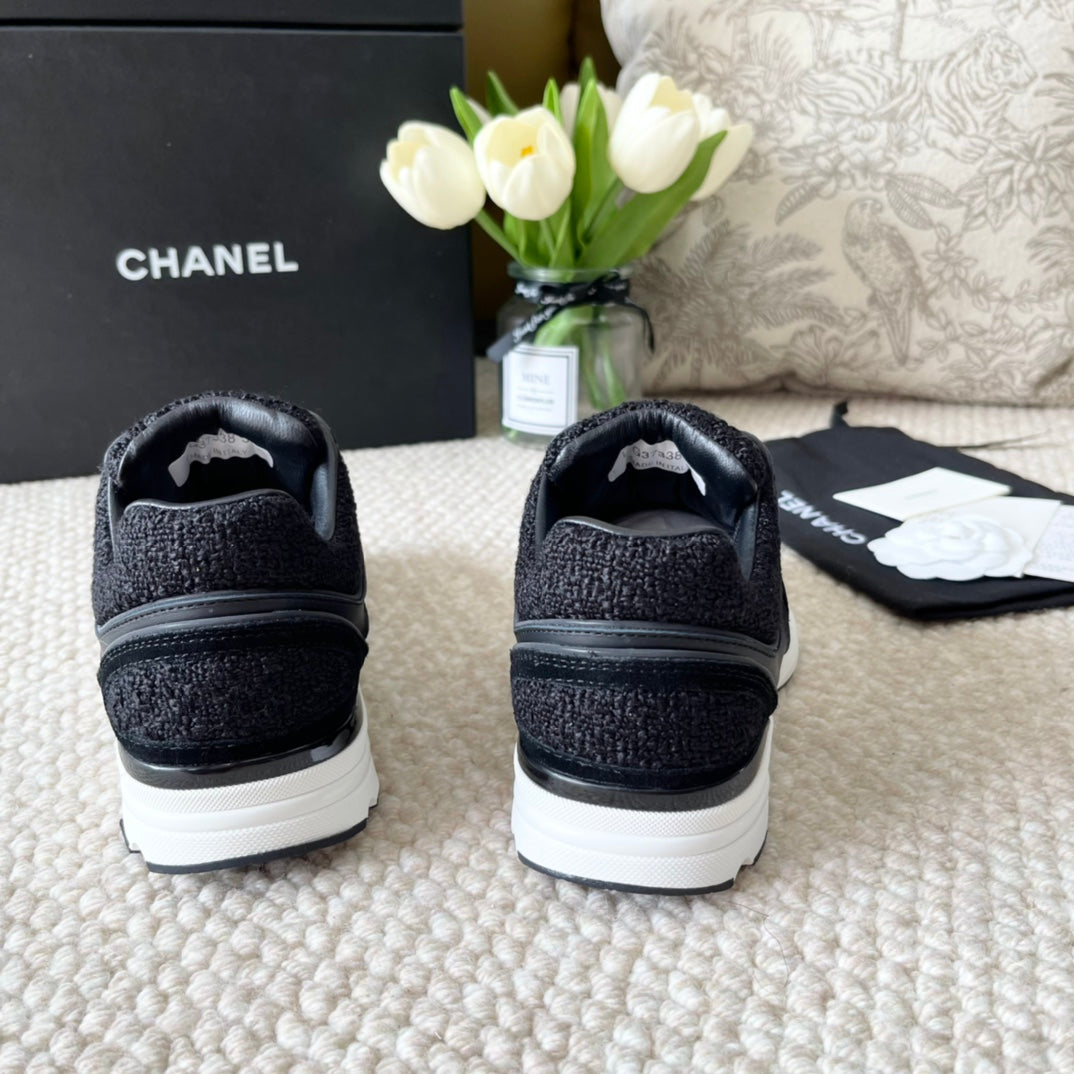 CC SNEAKER IN BLACK WOOL TWEED AND SUEDE