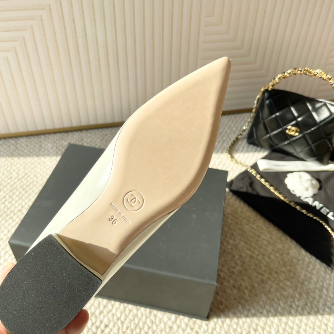 CC Ballet In White Cowhide 151527