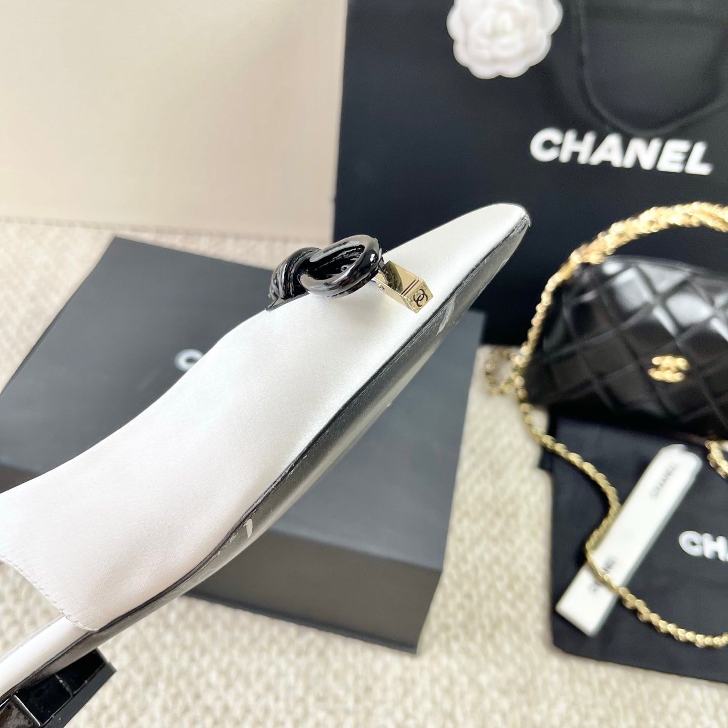 CC 25 Slingback Flats White Silk 330922