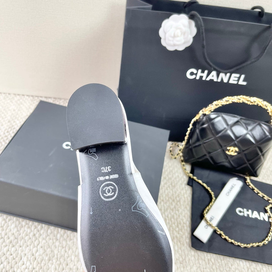 CC 25 Slingback Flats White Silk 330922