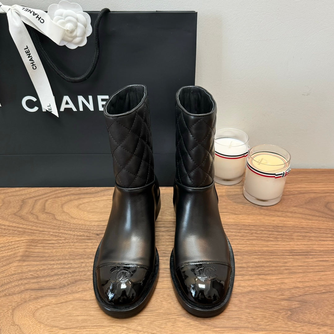CC Short Boots Black Quilted Calfskin