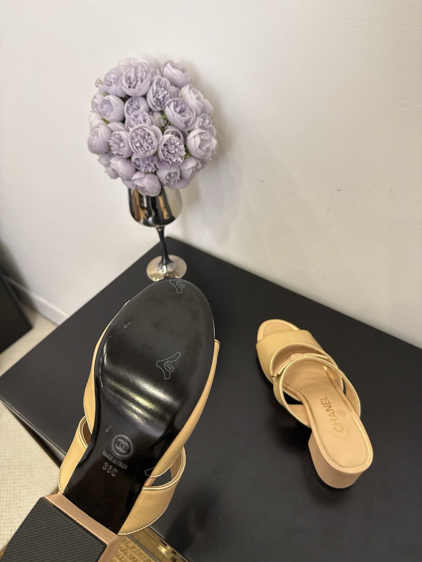 CC 25 Mule Beige Calfskin 365810