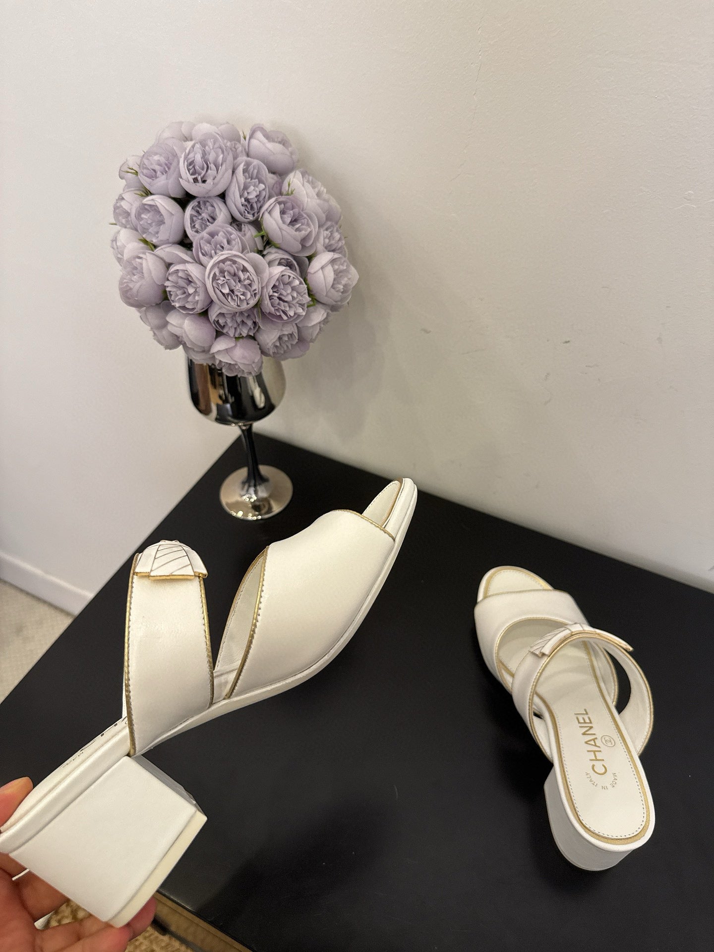 CC 25 Mule White Calfskin 365811