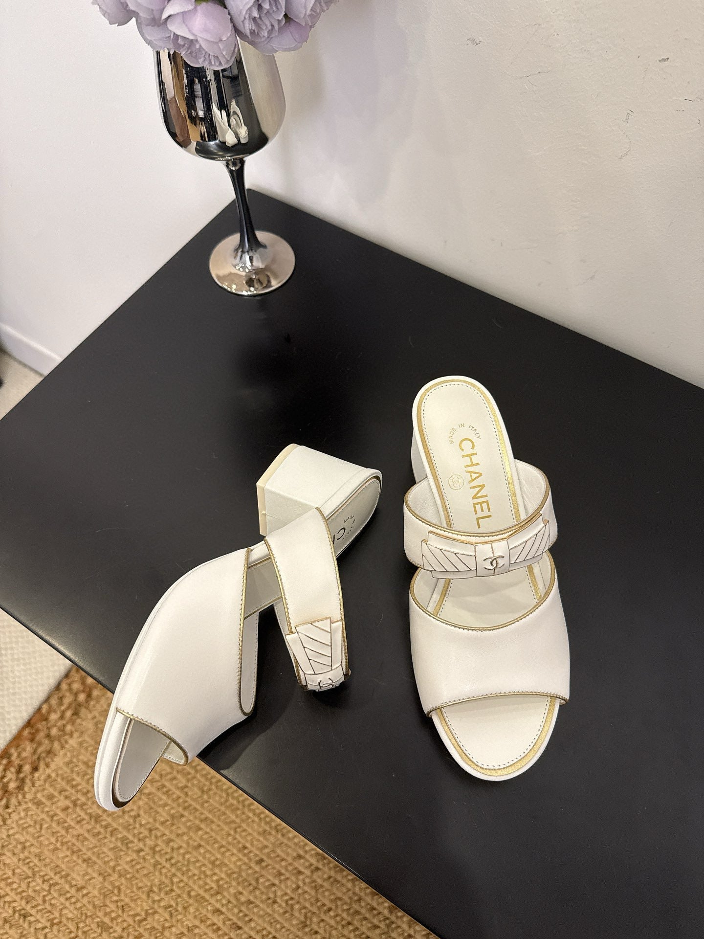 CC 25 Mule White Calfskin 365811