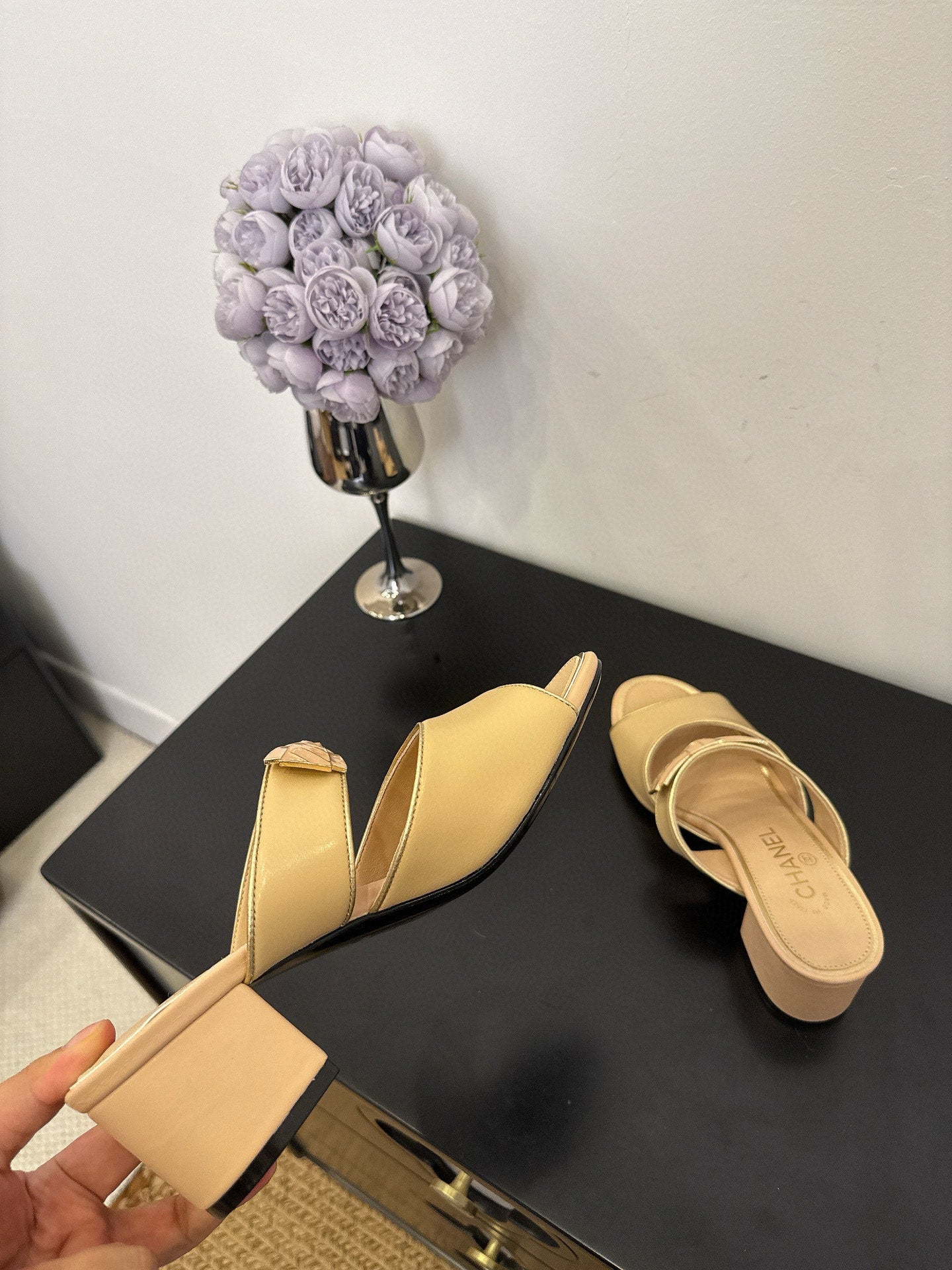 CC 25 Mule Beige Calfskin 365810