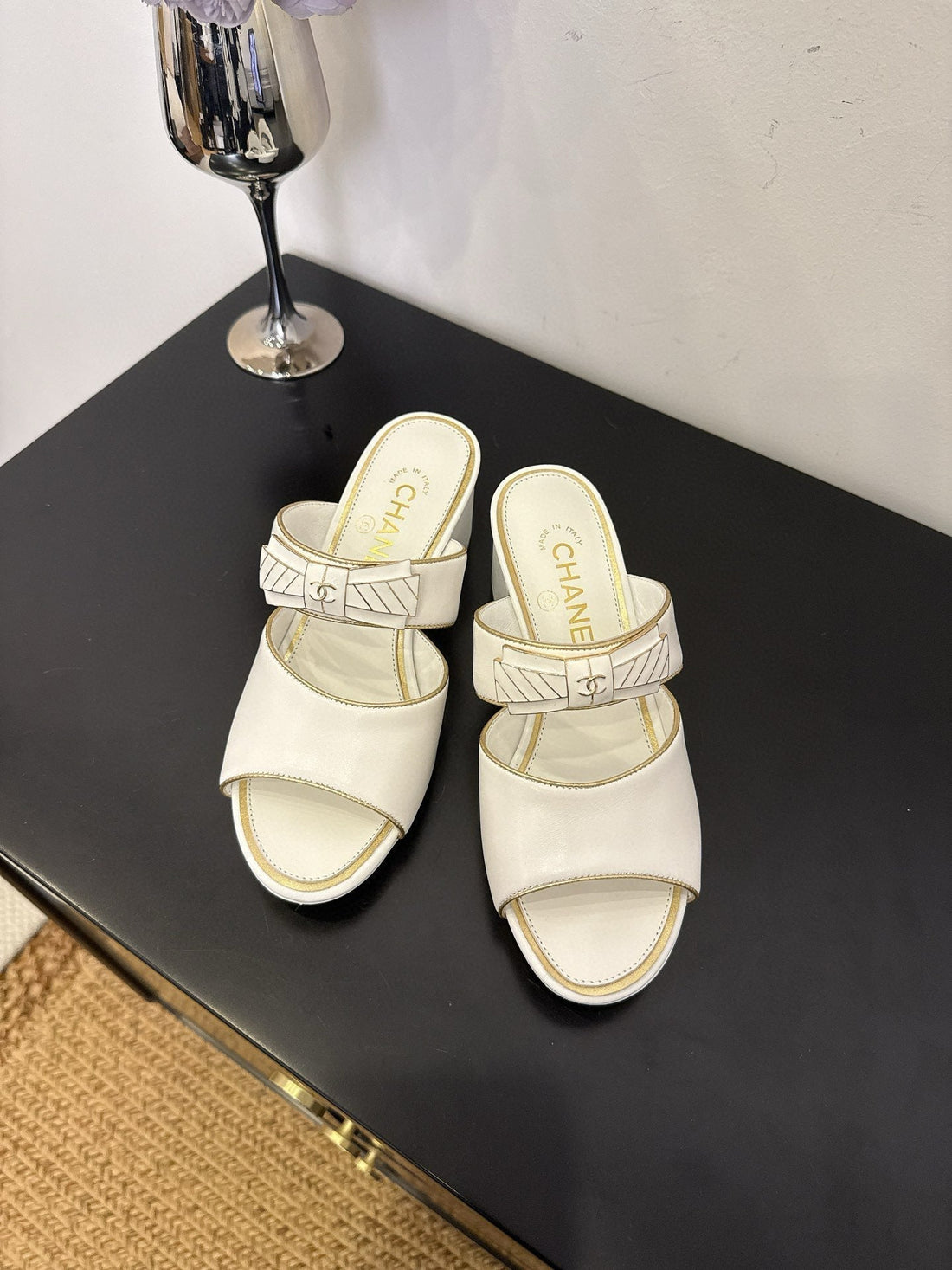 CC 25 Mule White Calfskin 365811