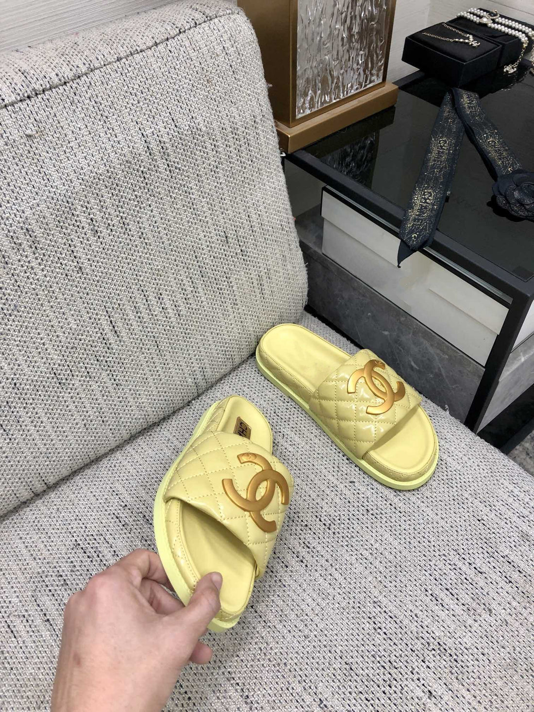 mule sandal 30 lime quilted waxed leather