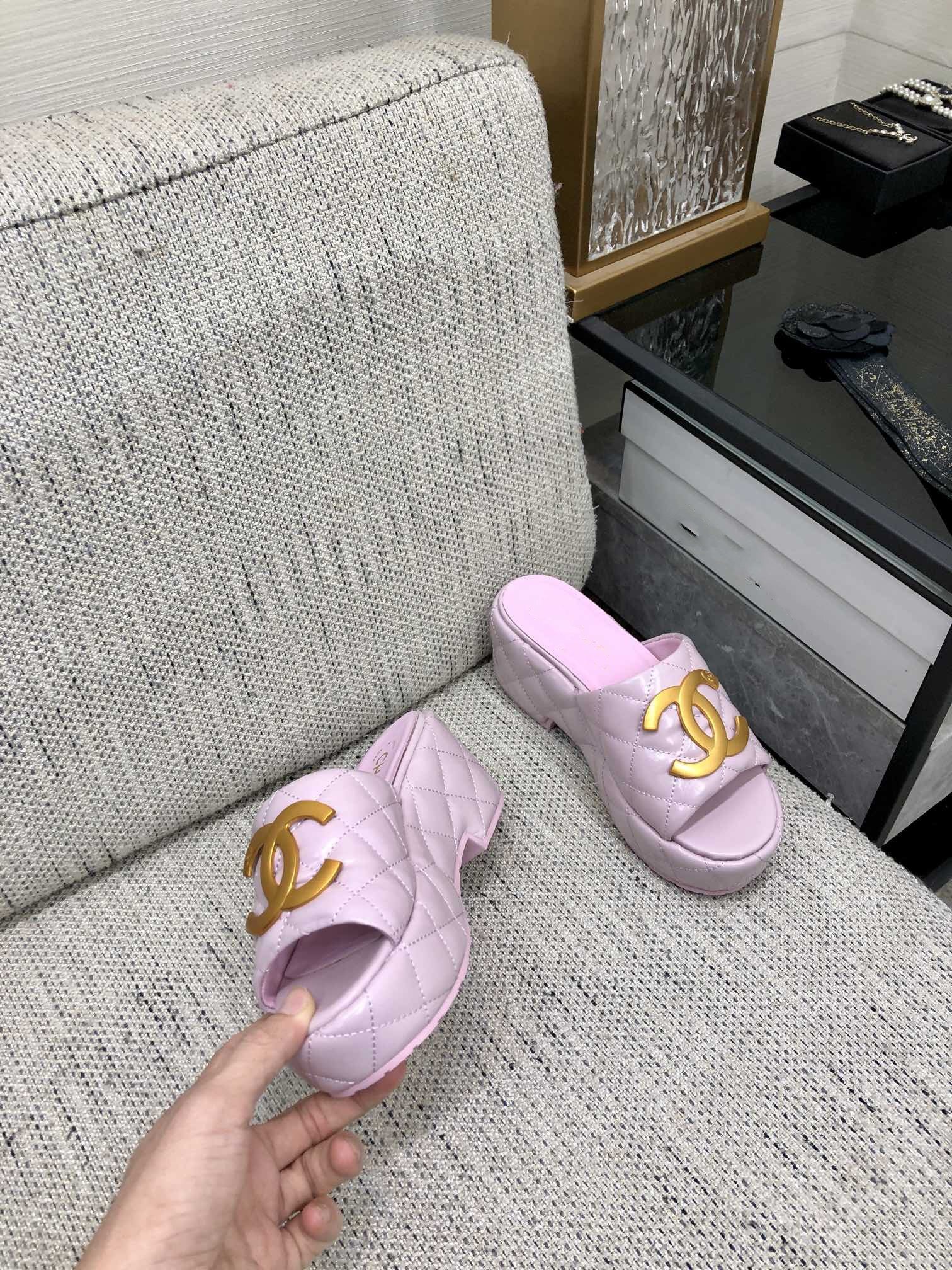 mule sandal 95 pink quilted waxed leather