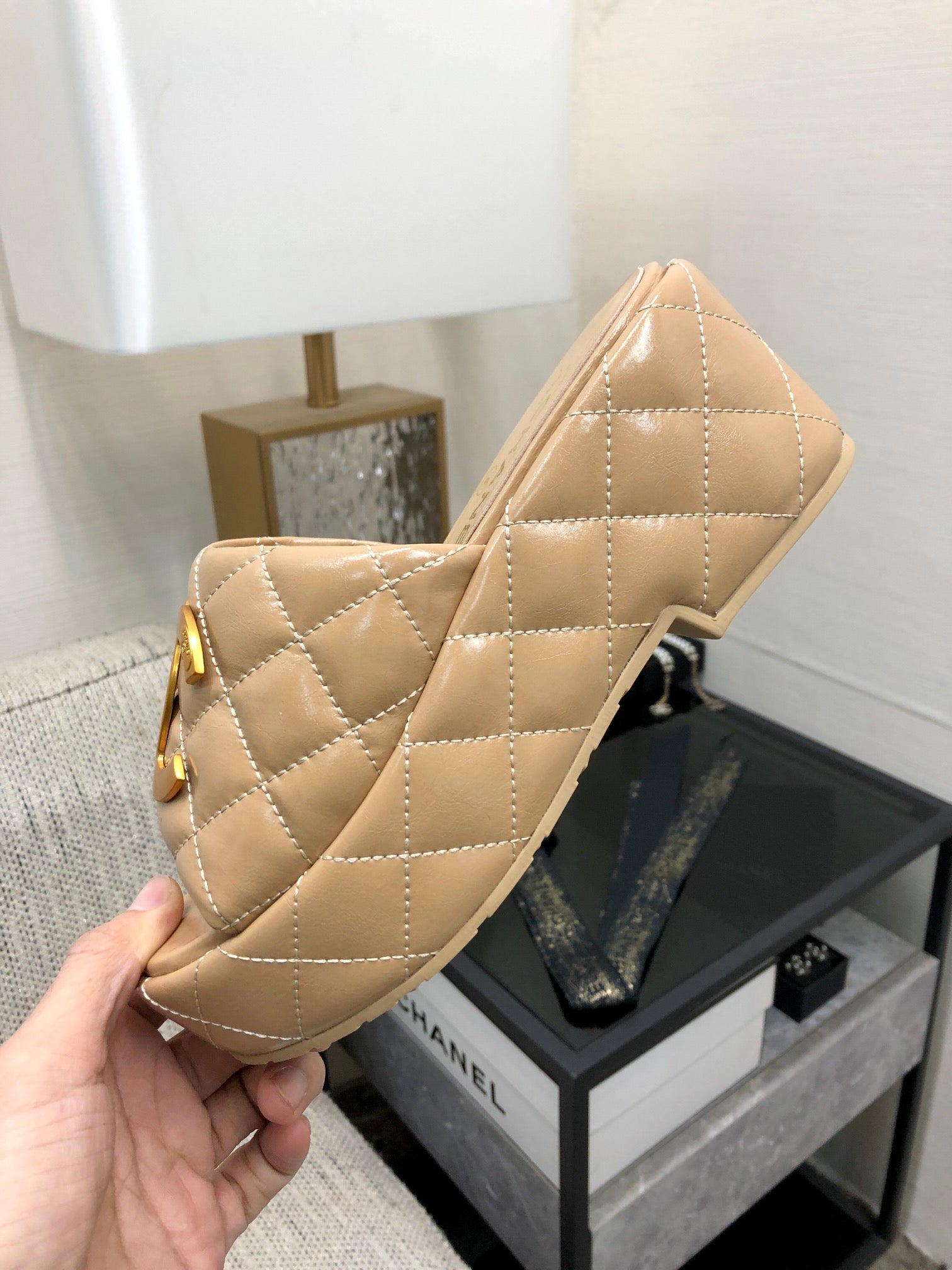 mule sandal 95 beige quilted waxed leather