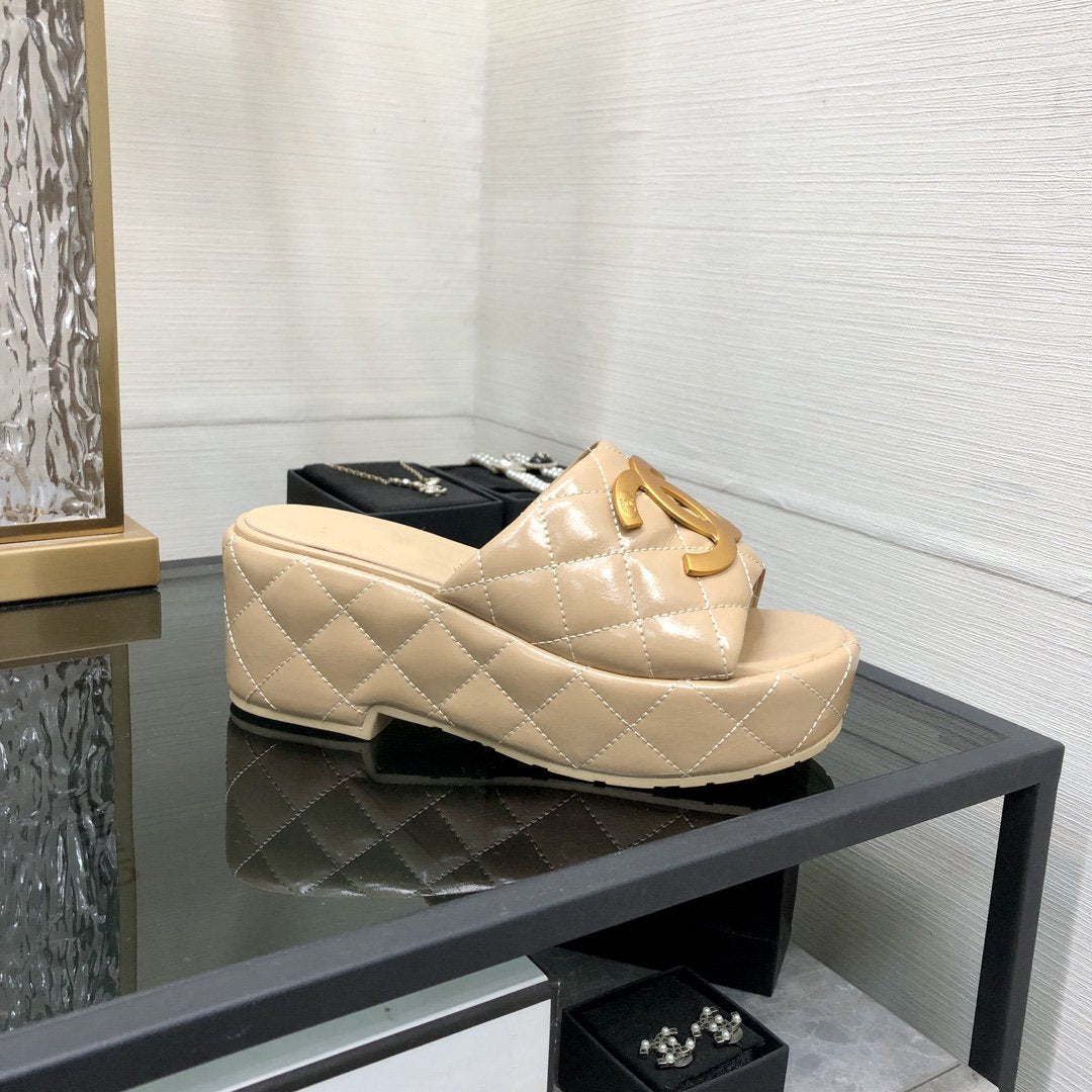 mule sandal 95 beige quilted waxed leather