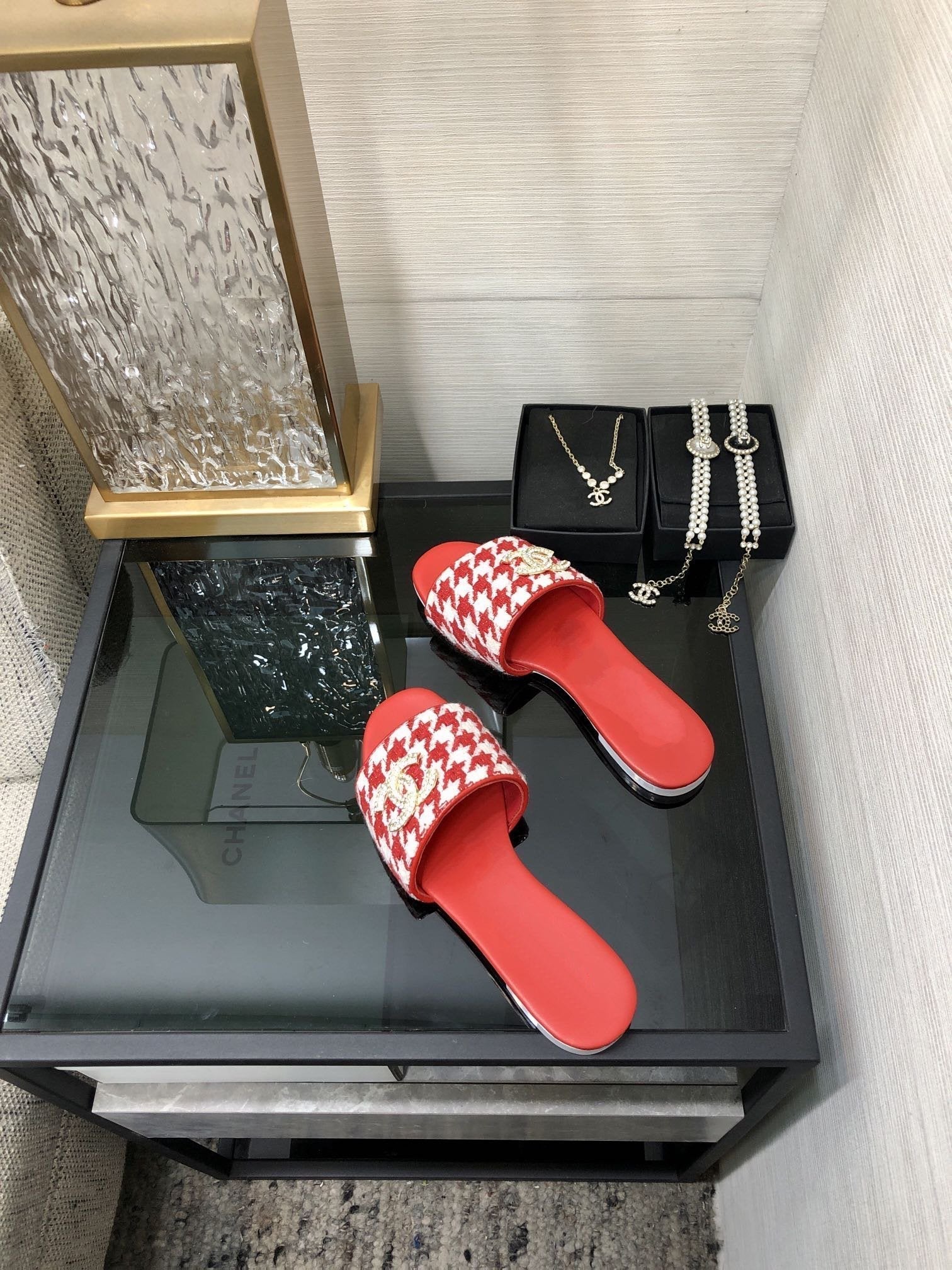 mule sandal red white houndstooth fabric
