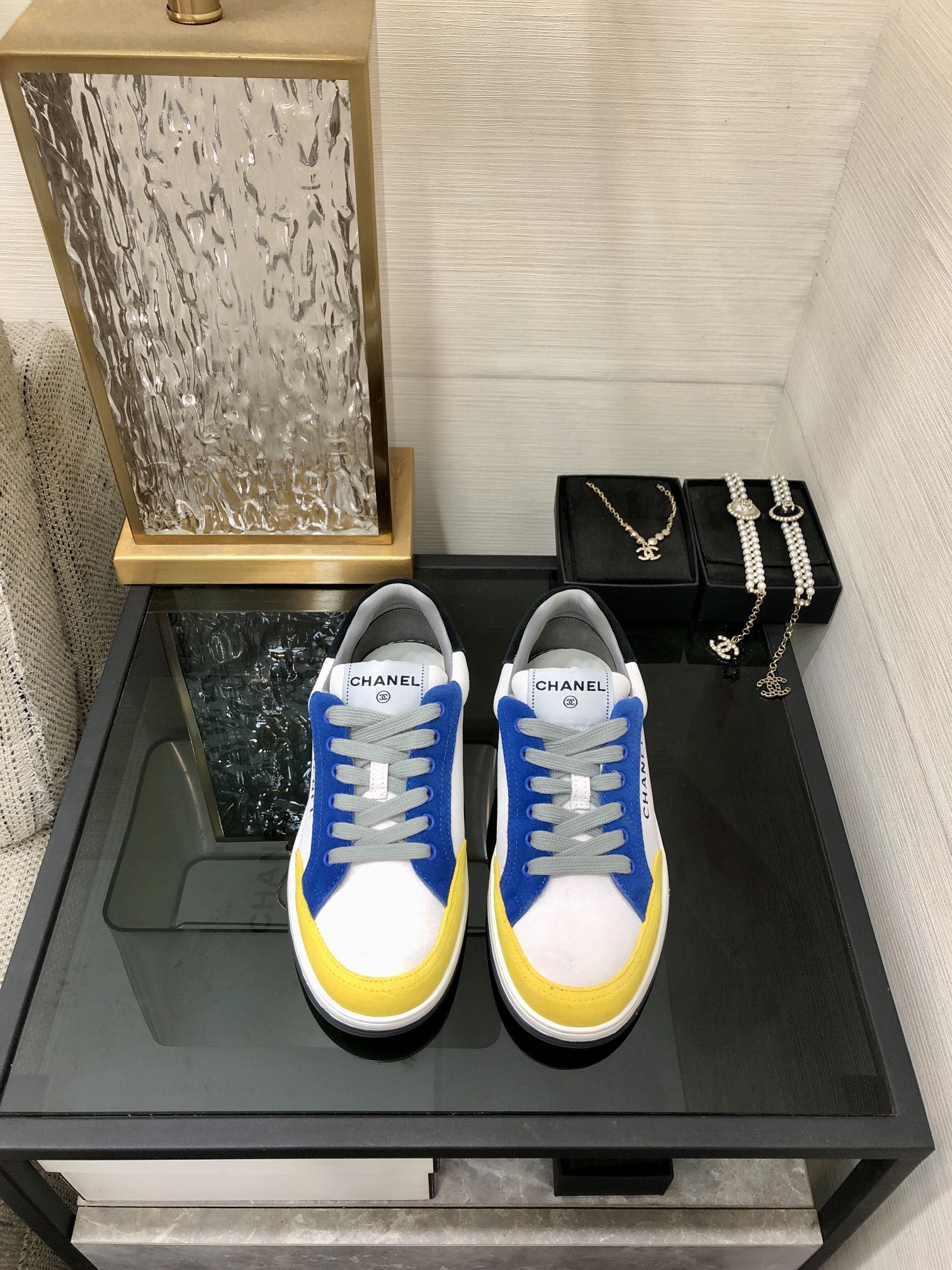 CC Sneaker Metis Casual Blue Yellow Mix Black Red Sude