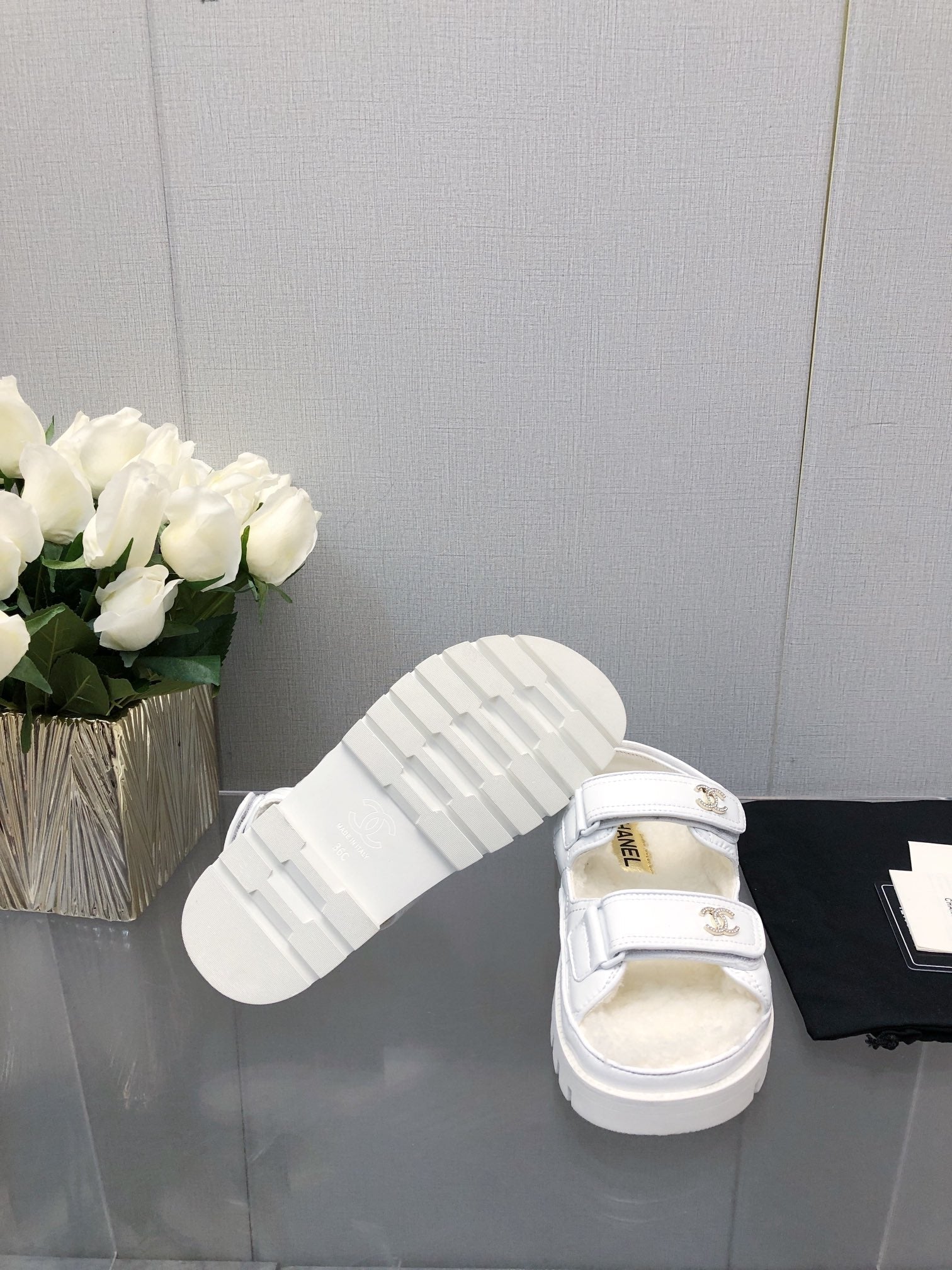 DAD SANDAL WHITE LAMBSKIN