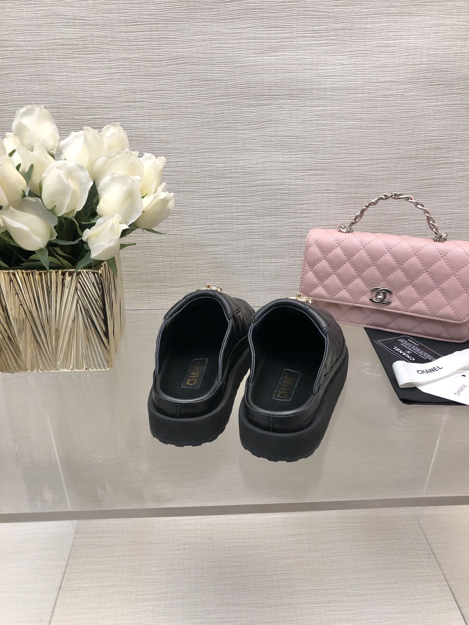 CC TURNLOCK FLAP MULES BLACK LAMBSKIN