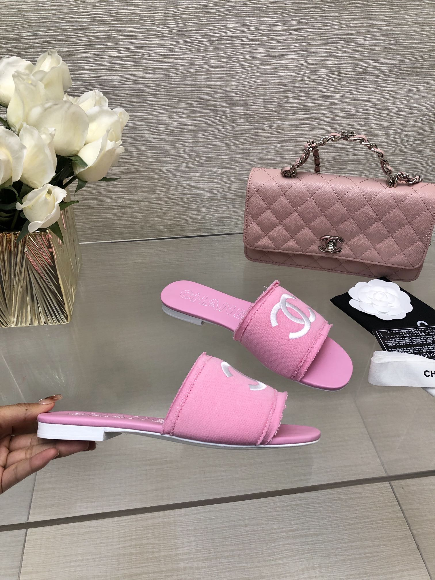 CC 25C Slippers Pink Fabric Material 212967