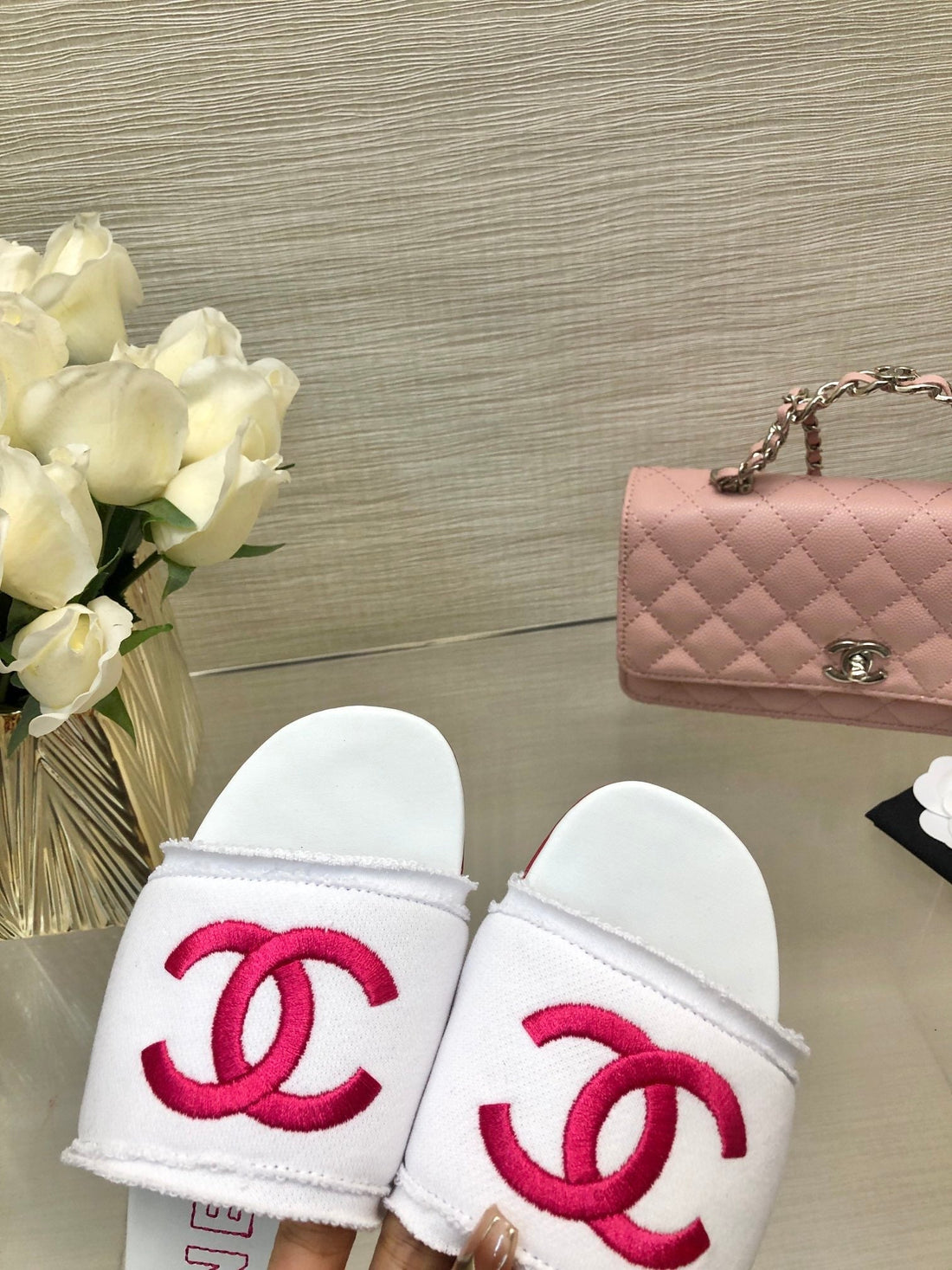 CC 25C Slippers White Fabric Material 212968