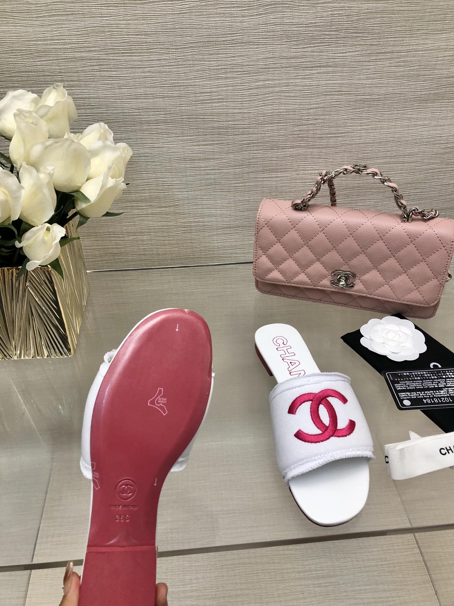 CC 25C Slippers White Fabric Material 212968