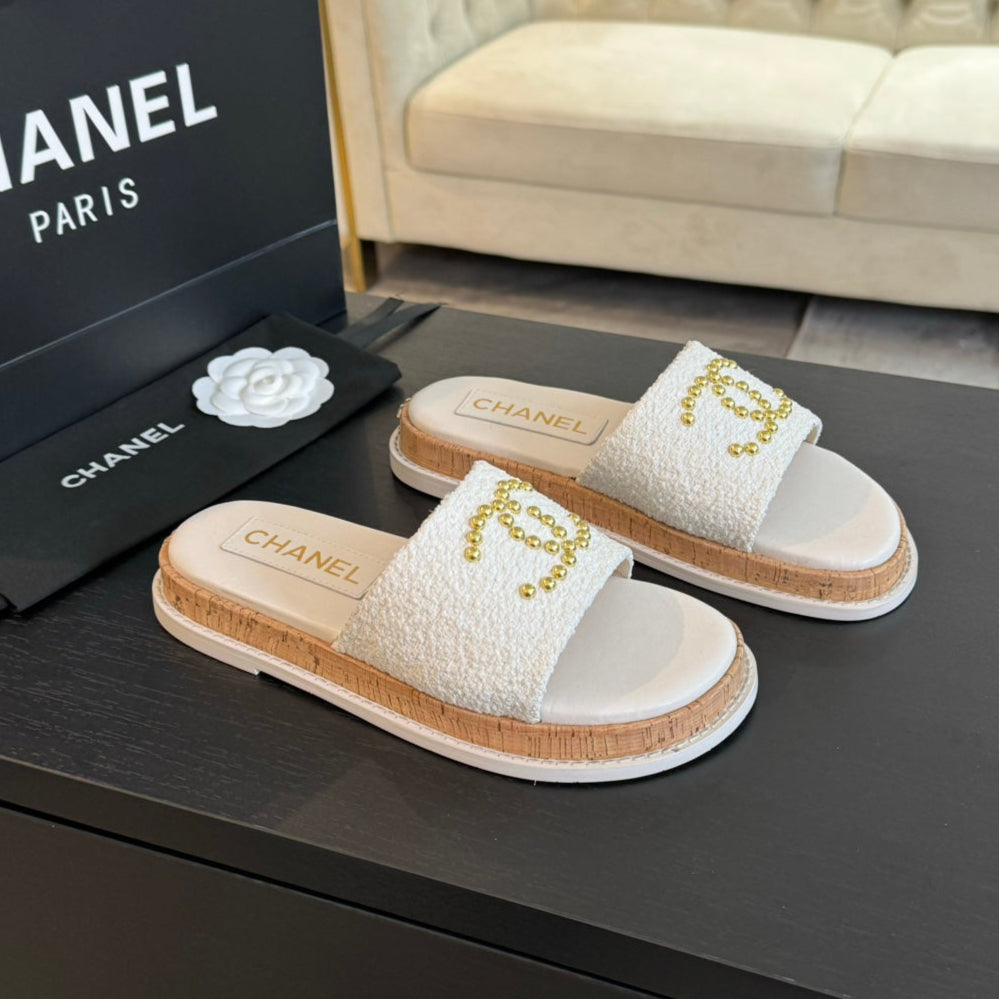 CC 25C Slippers White Fabric 213105