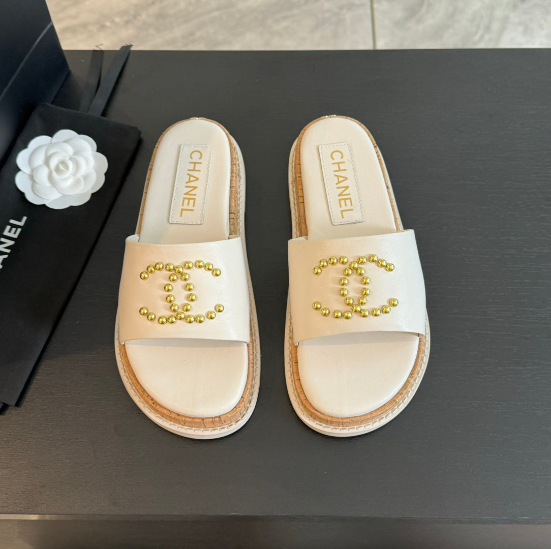 CC 25C Slippers White Sheepskin 213107