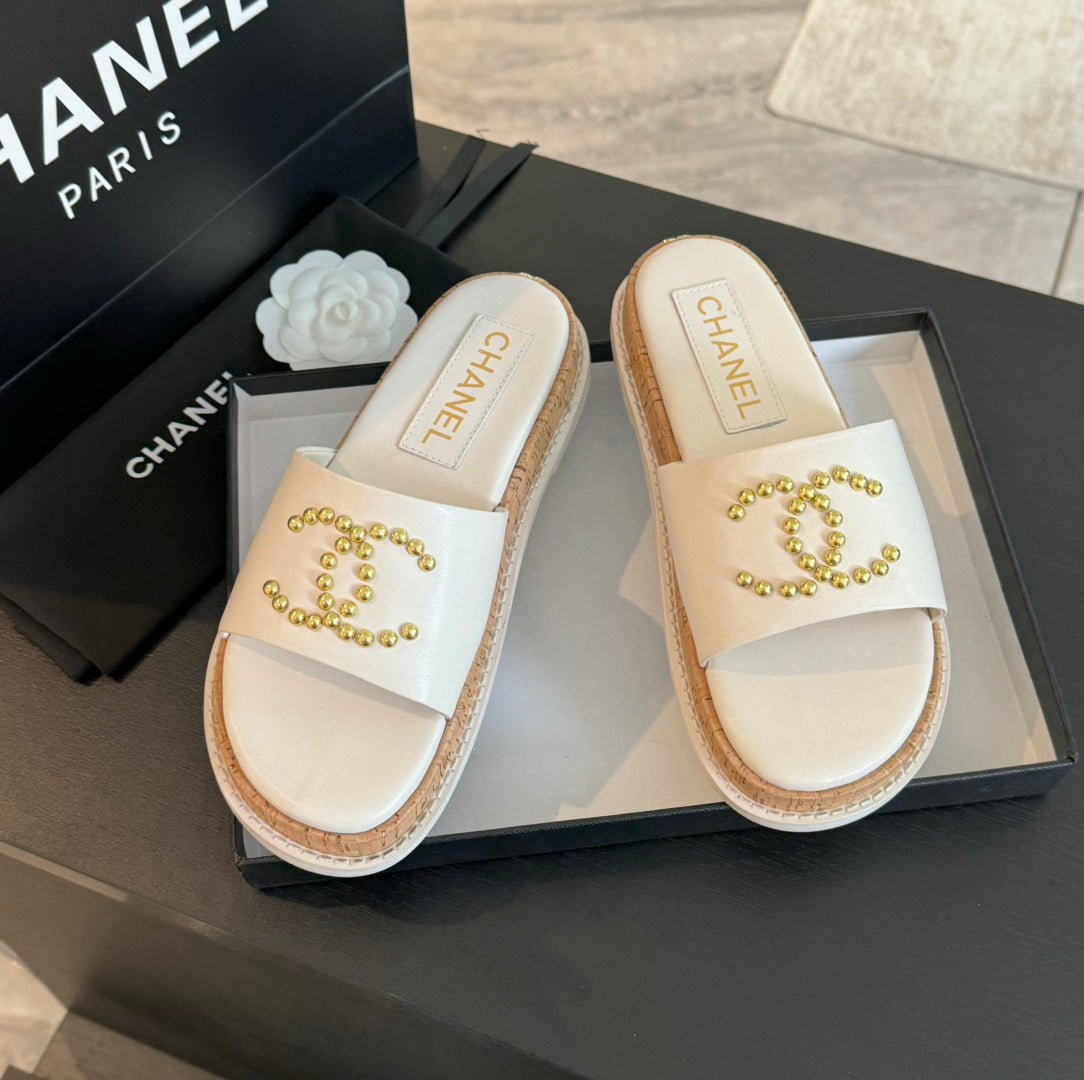 CC 25C Slippers White Sheepskin 213107