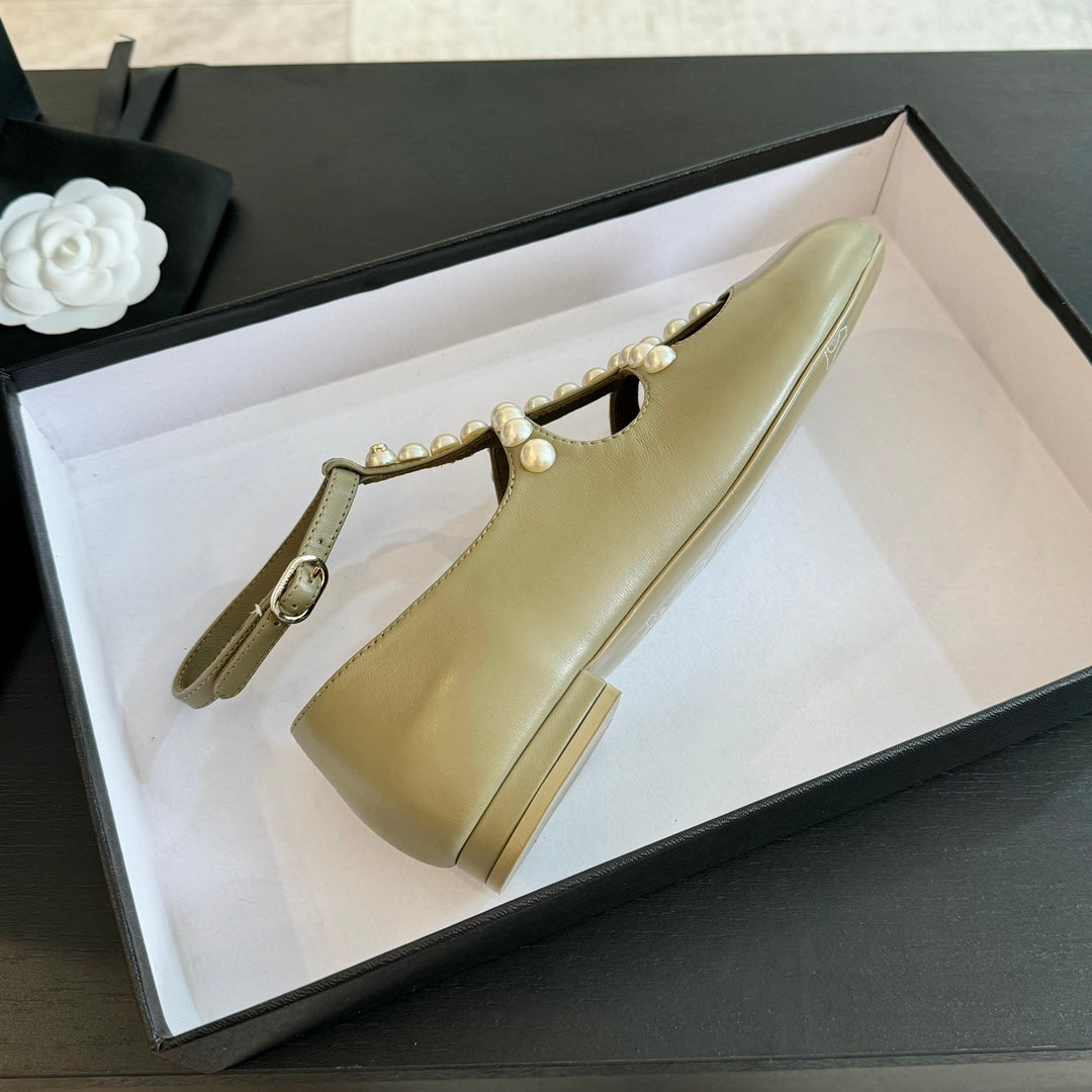 MARY JANES SHOES EICRU BEIGE GOATSKIN WITH FAUX PEARL