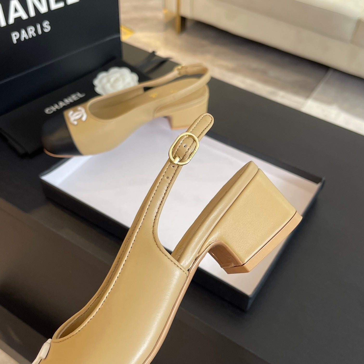cc slingback 50 beige black calfskin