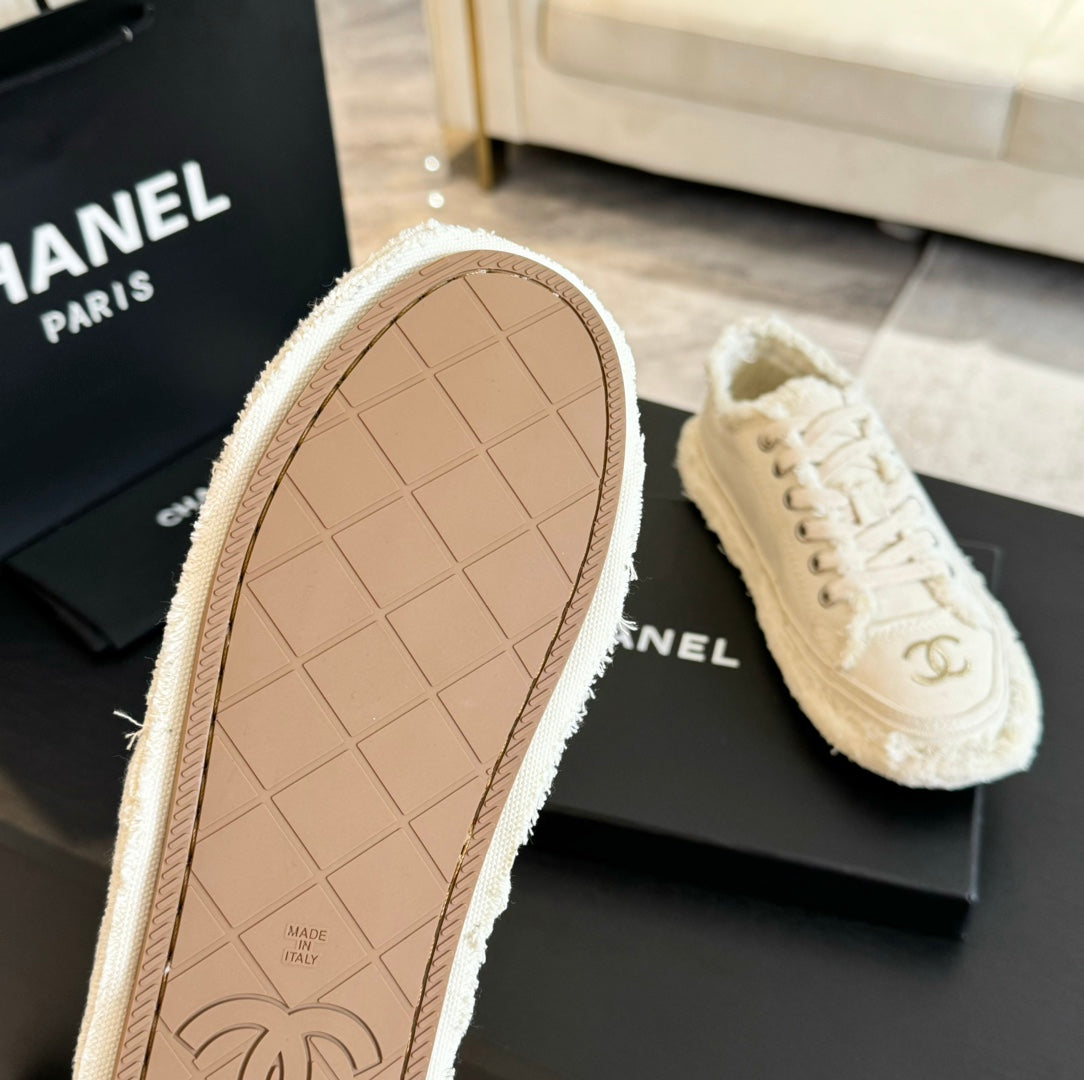 cc low sneaker white denim embroidery canvas