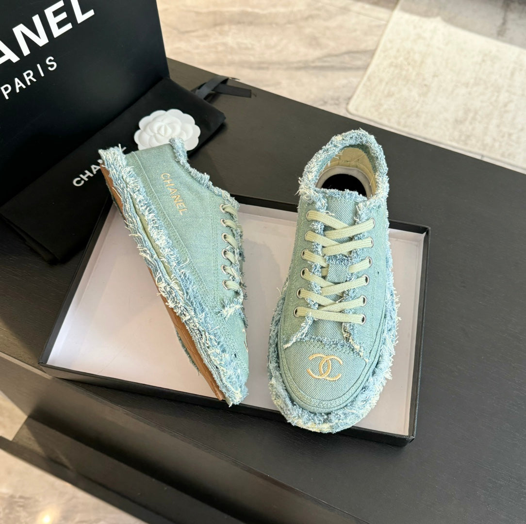 cc low sneaker dark old denim embroidery canvas