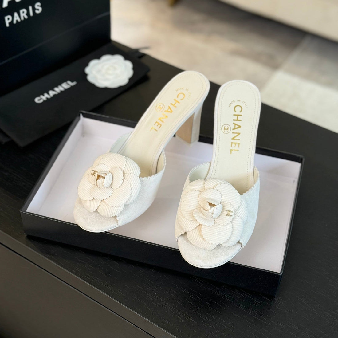 CC Mules 80mm White Suede