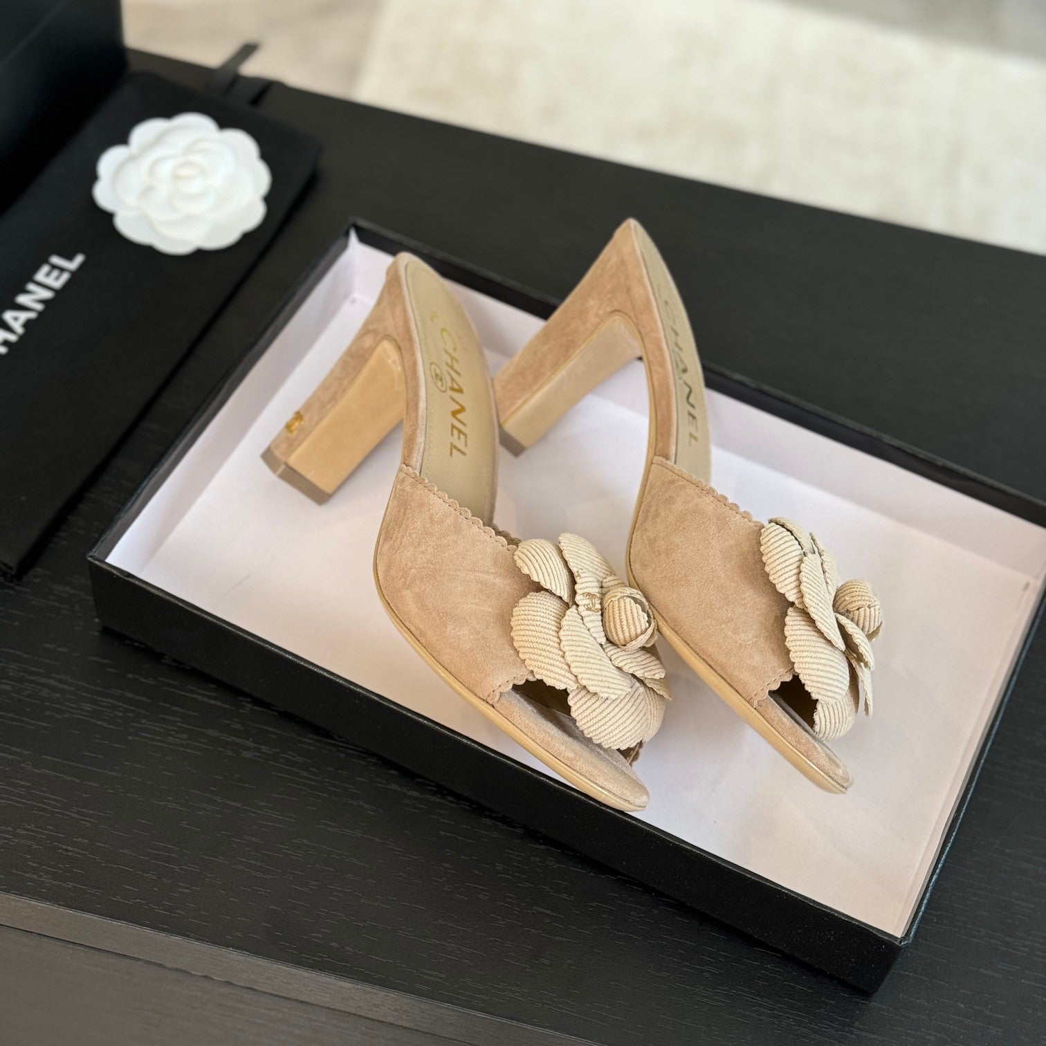 CC Mules 80mm Beige Suede