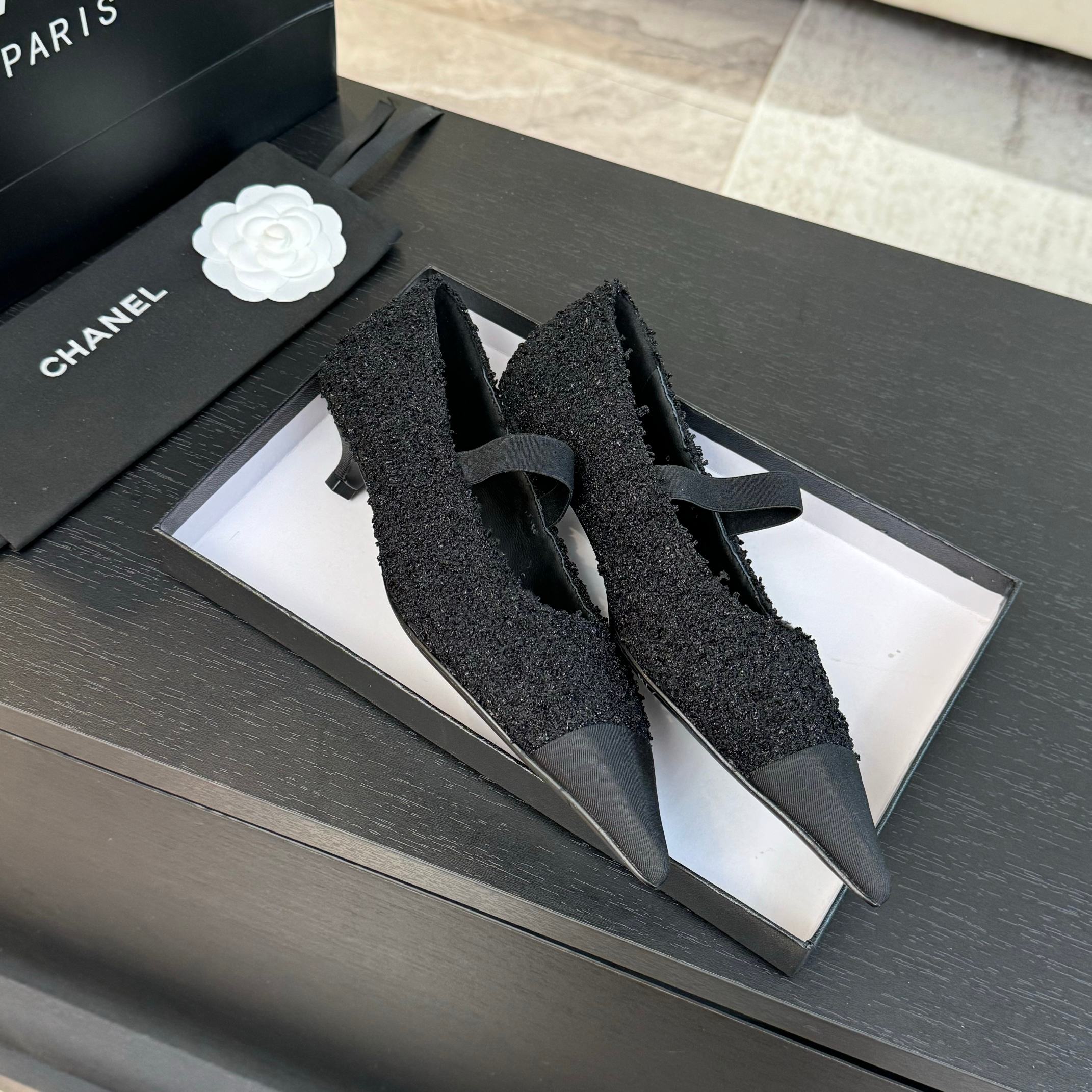 mary jane 35 pointed toe black tweed black grosgrain