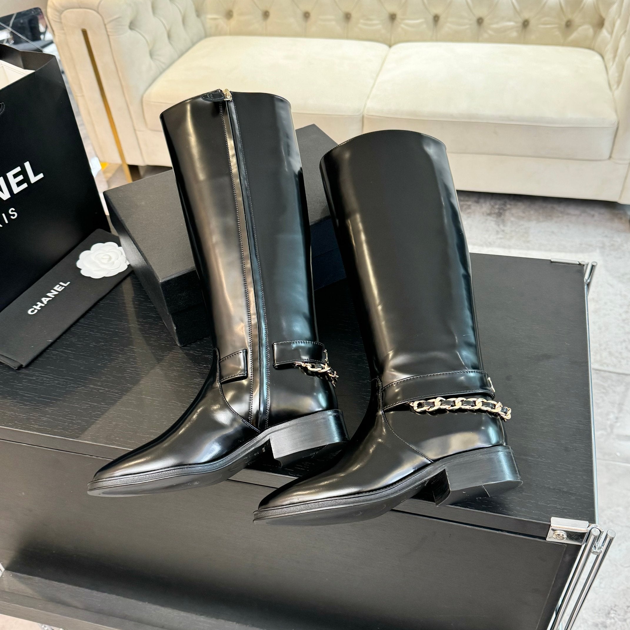 CC High Boots 30mm Glossy Black Chain Cowhide
