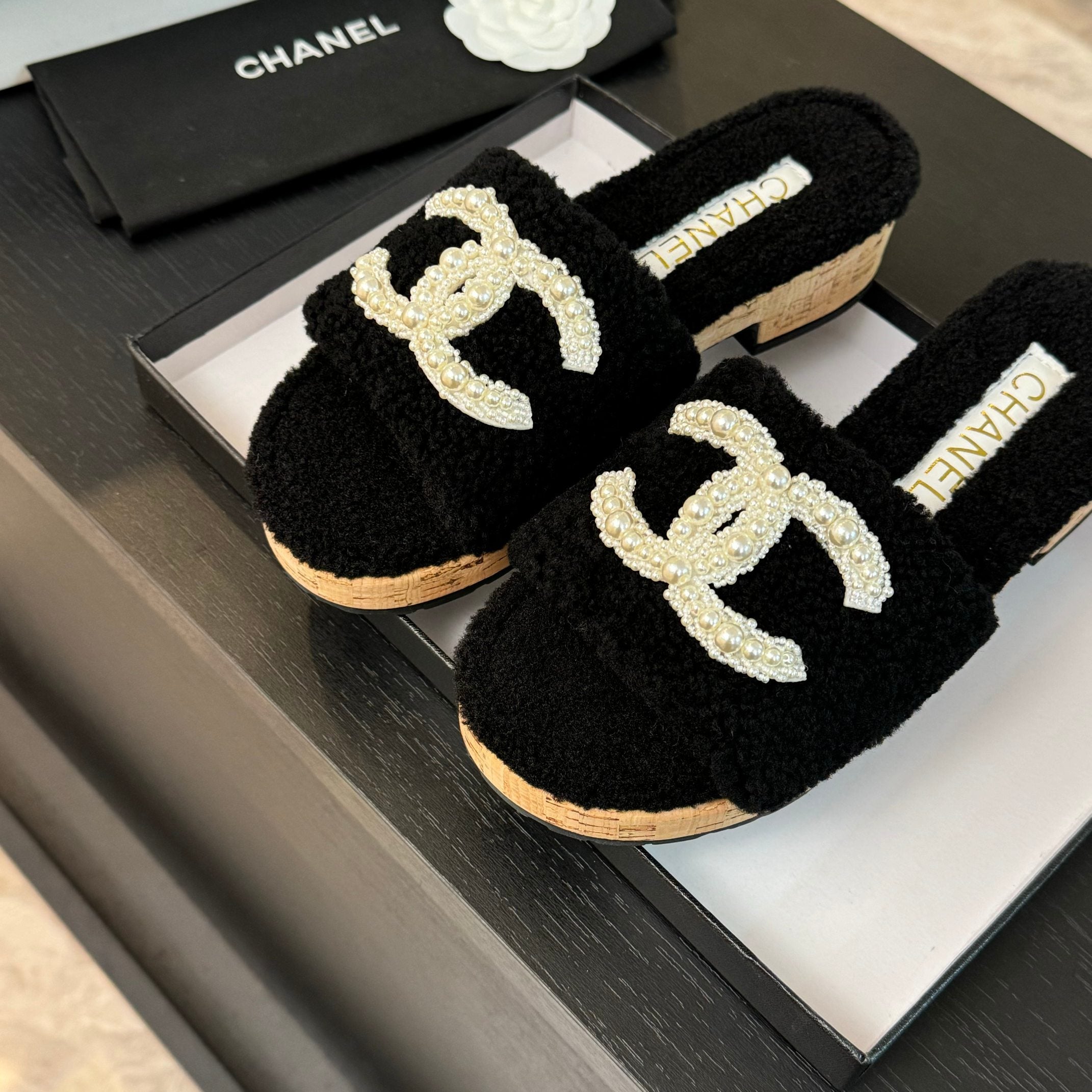 CC Slippers Black Wool